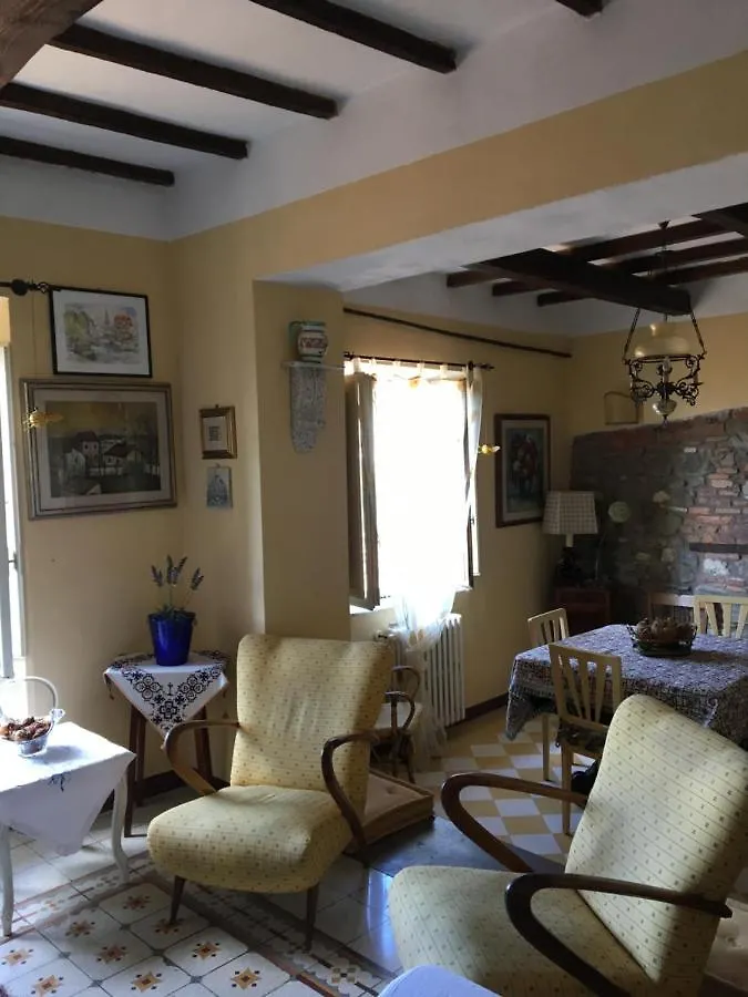 Barga Lucca Centro Storico Con Giardino Appartement