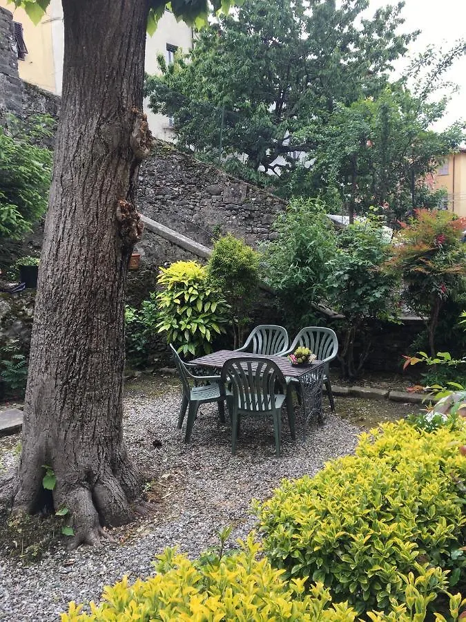Barga Lucca Centro Storico Con Giardino Appartement